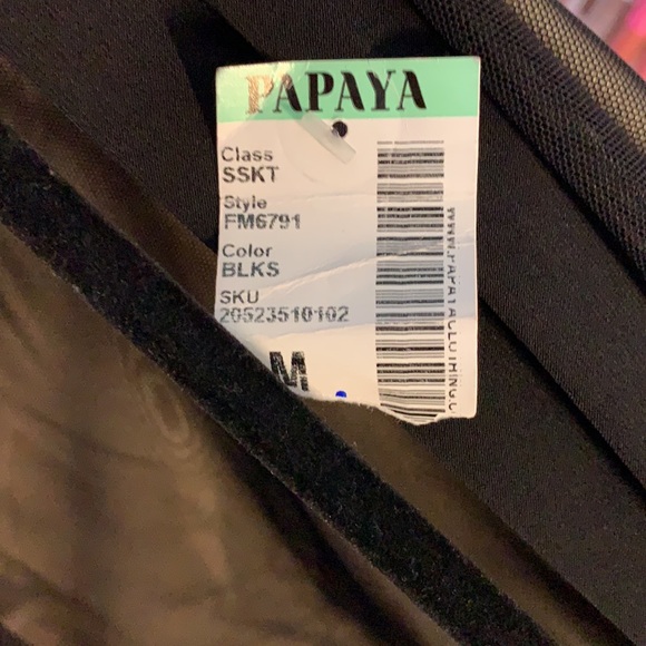 Nude mesh skirt - Picture 3 of 3